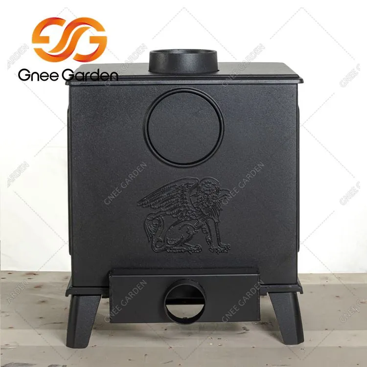 Внутренние и наружные камины из чугуна на дровах